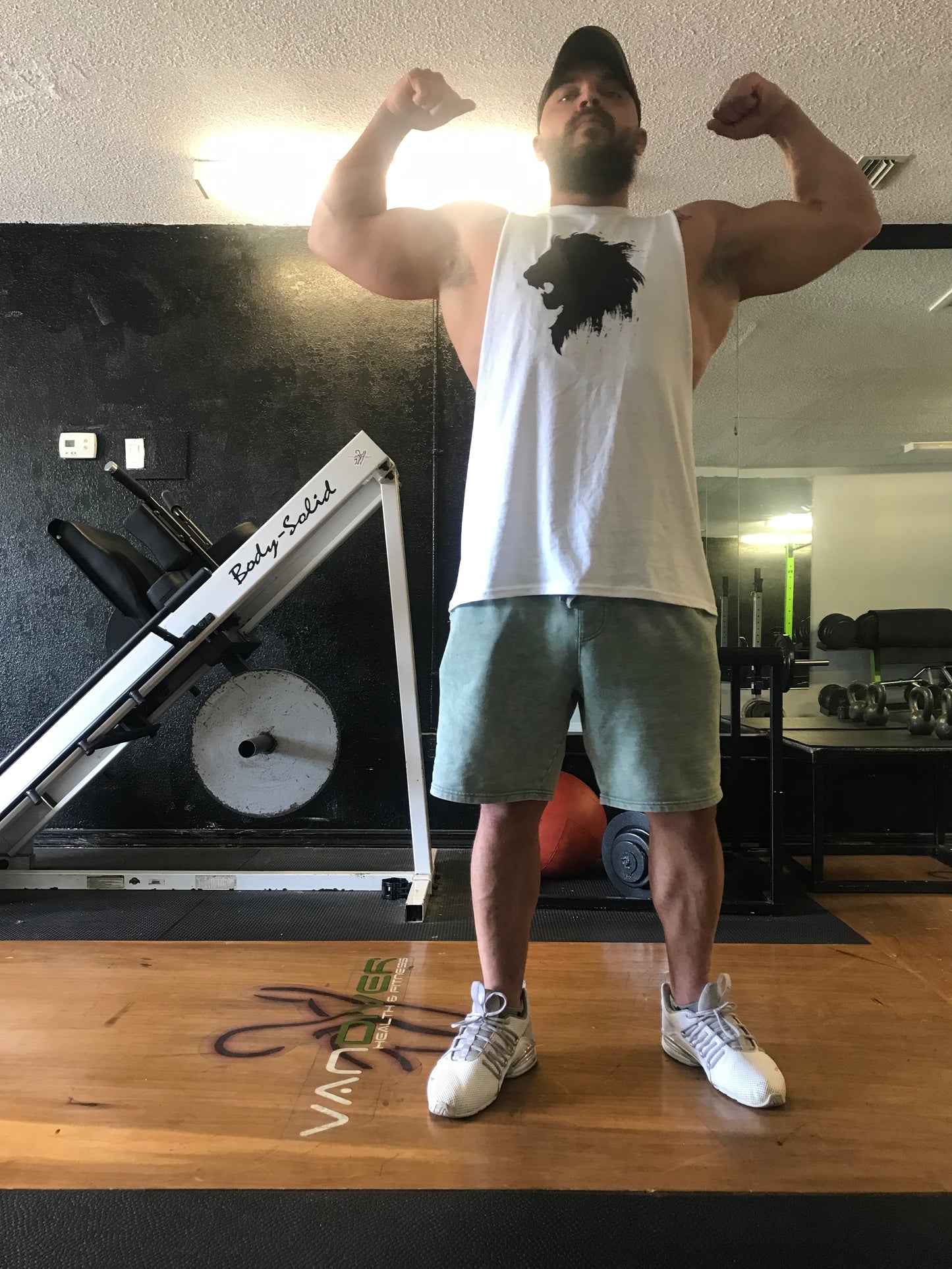Cut Off Lion Head T-Shirt